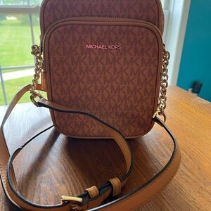 Michael Kors Brown and Tan Crossbody Bag🚨🚨DEAL OF THE DAY🚨🚨 1 Day Sale. EUC-